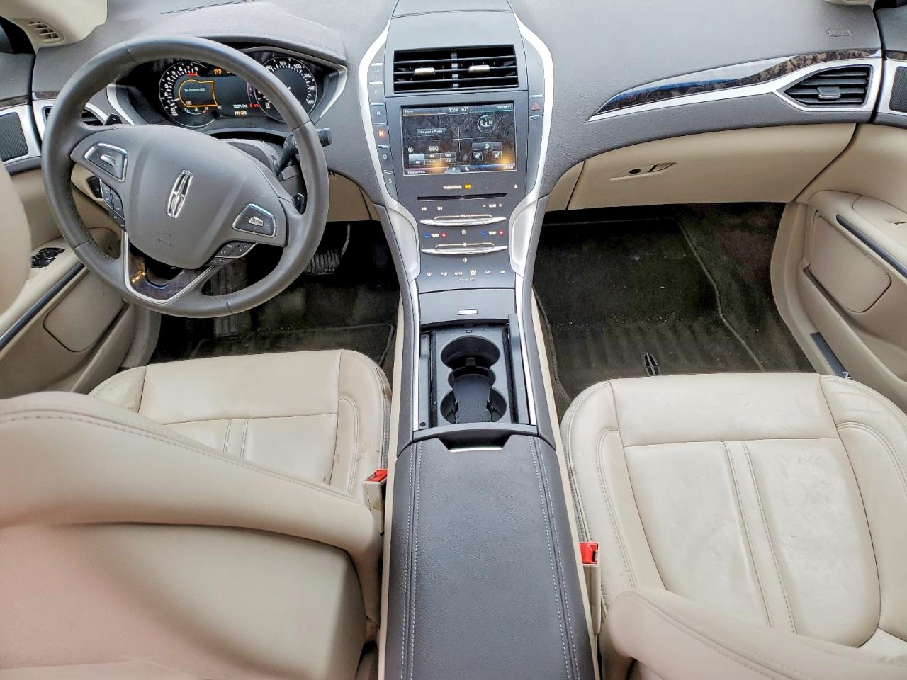 2016 LINCOLN MKZ photo 8