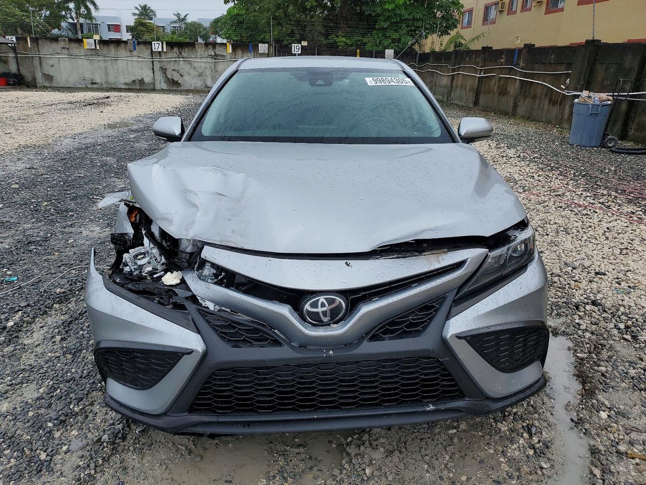 2021 TOYOTA CAMRY SE photo 5