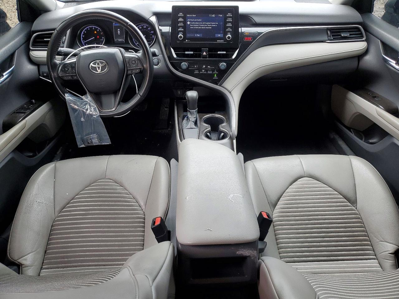 2021 TOYOTA CAMRY SE photo 8