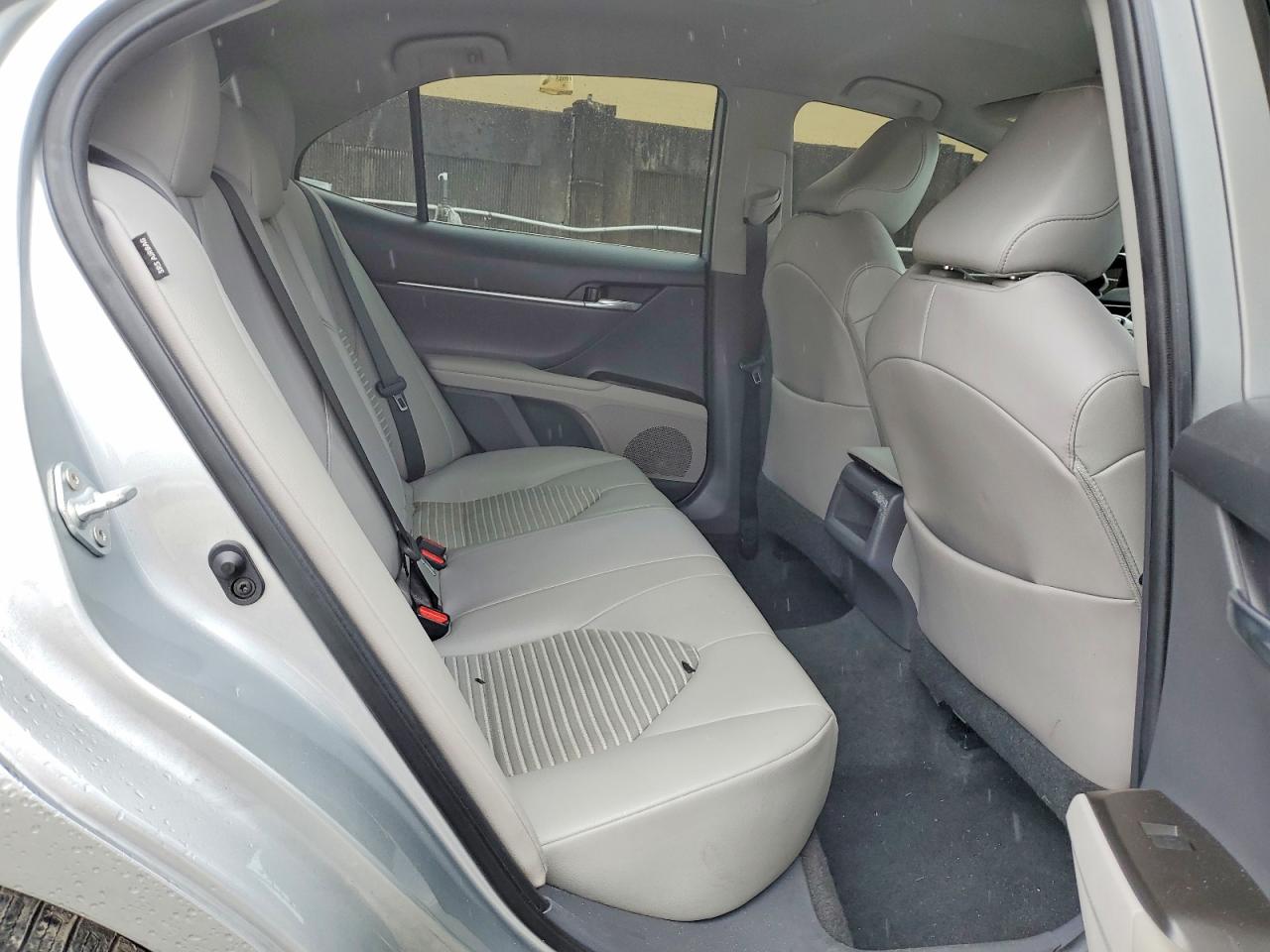 2021 TOYOTA CAMRY SE photo 10