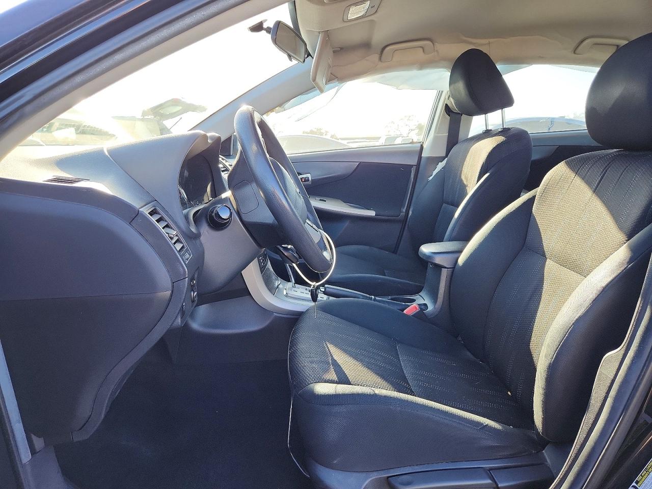 2011 TOYOTA COROLLA BASE photo 7