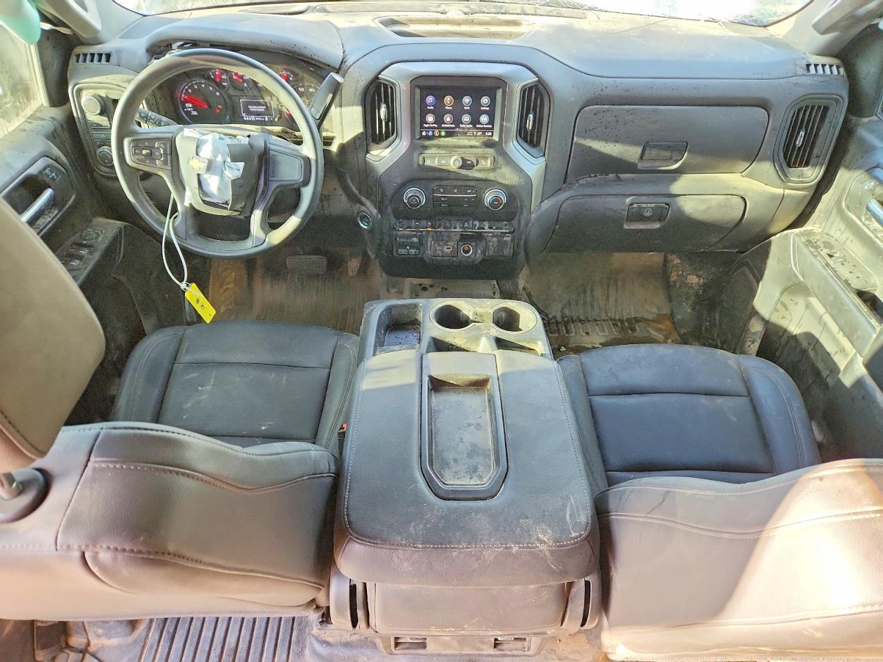 2025 CHEVROLET SILVERADO K1500 photo 8