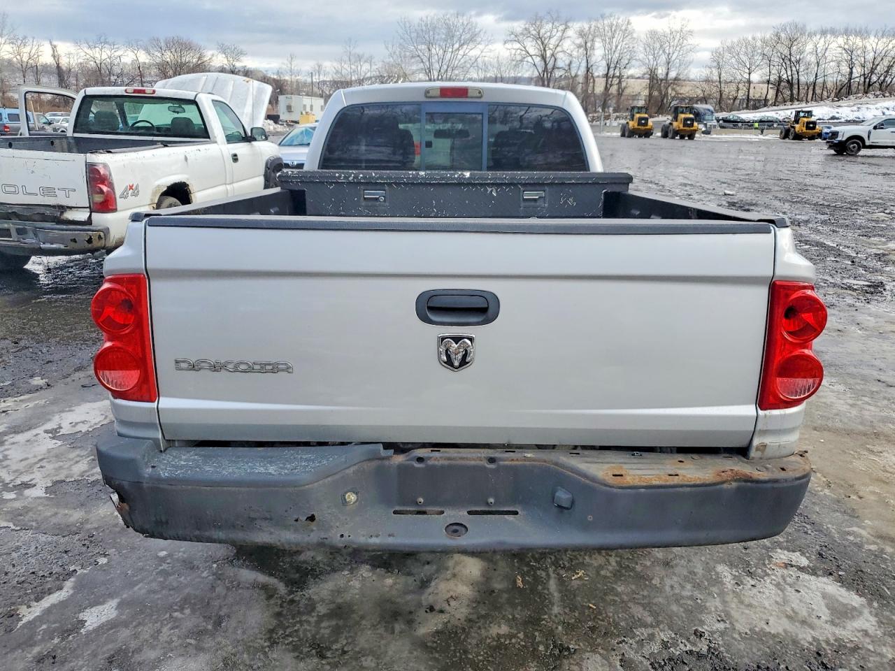 2005 DODGE DAKOTA ST photo 6