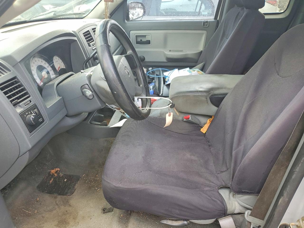 2005 DODGE DAKOTA ST photo 7