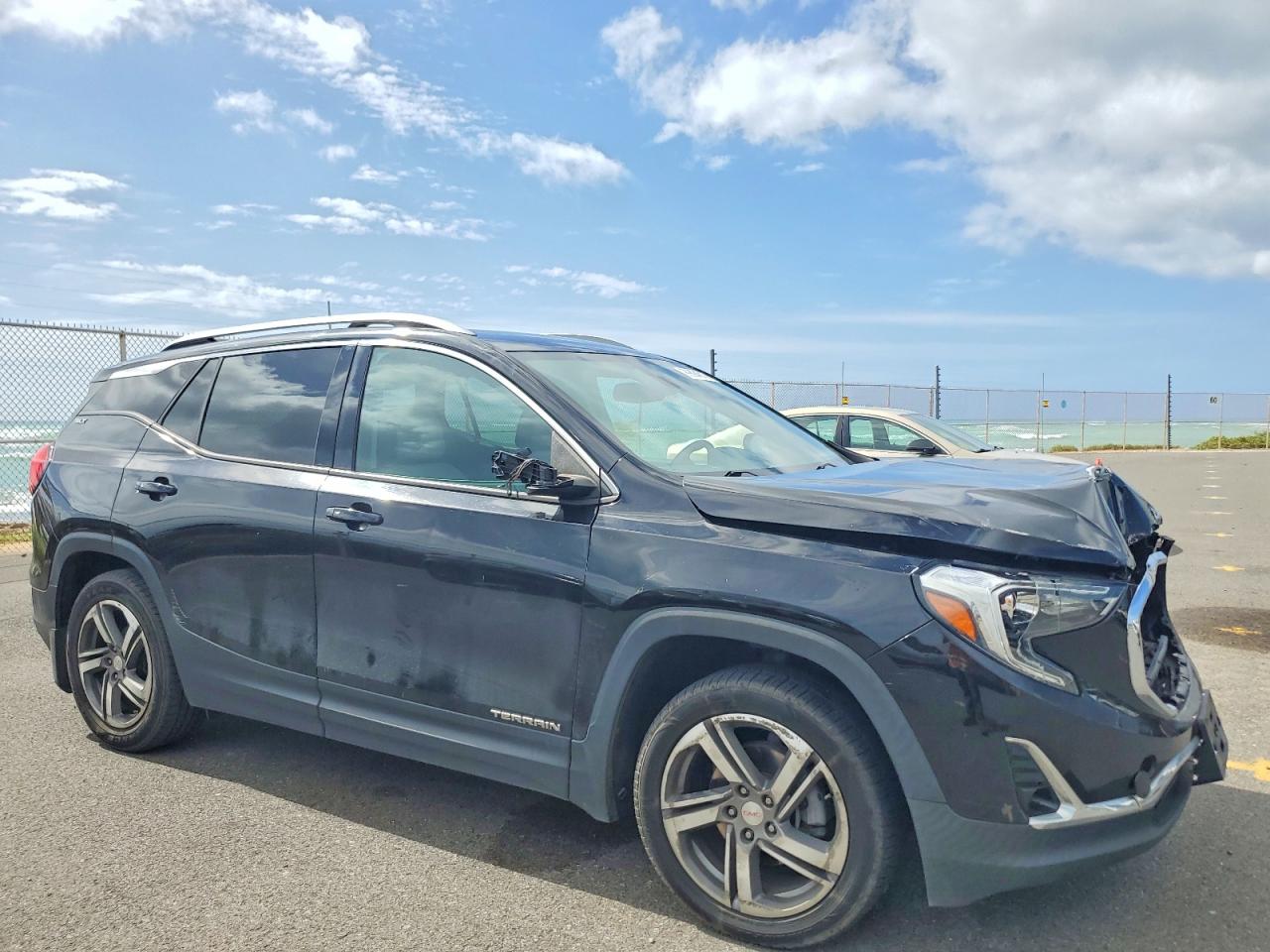 2019 GMC TERRAIN SLT photo 4