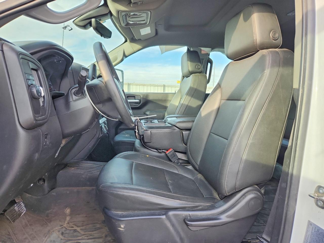2023 CHEVROLET SILVERADO C2500 HEAVY DUTY photo 7