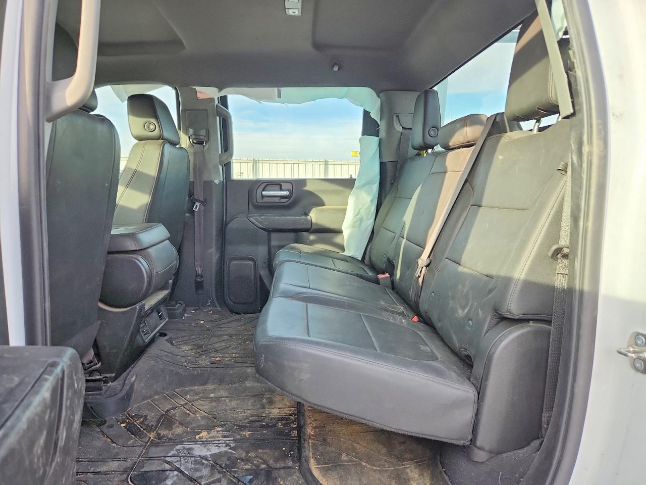 2023 CHEVROLET SILVERADO C2500 HEAVY DUTY photo 10