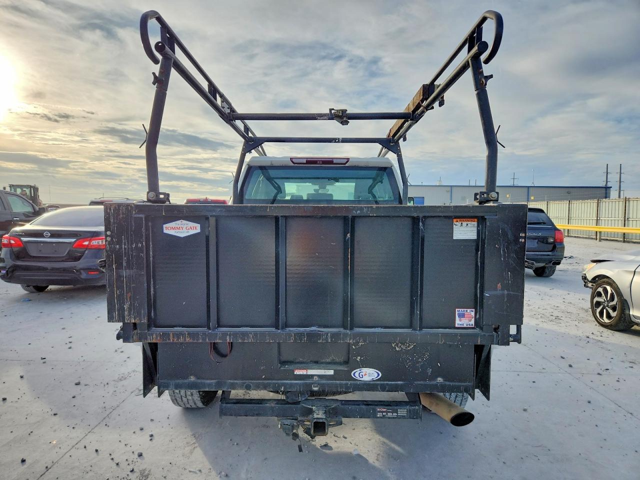 2023 CHEVROLET SILVERADO C2500 HEAVY DUTY photo 6