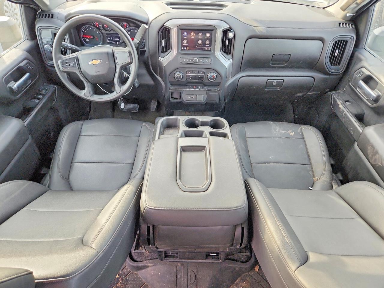 2023 CHEVROLET SILVERADO C2500 HEAVY DUTY photo 8