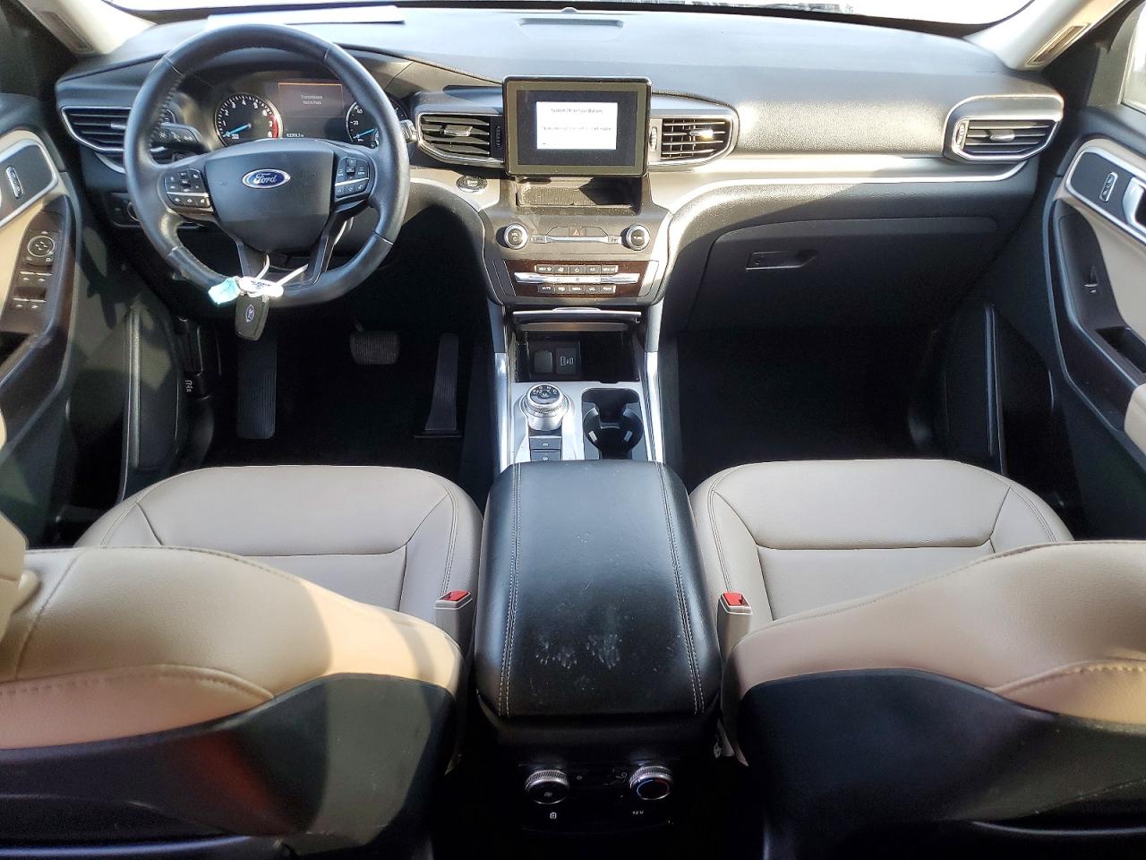 2020 FORD EXPLORER XLT photo 8