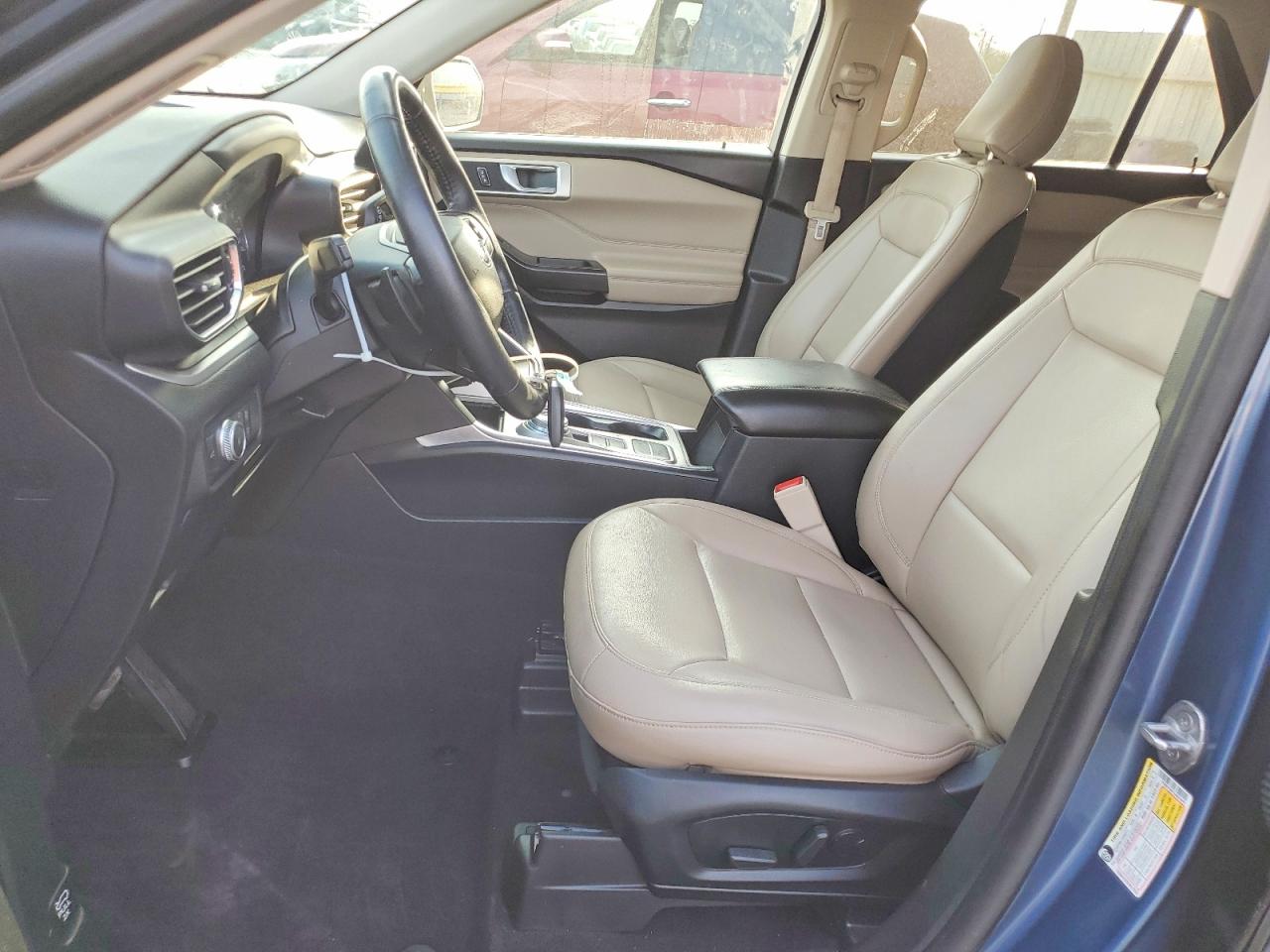 2020 FORD EXPLORER XLT photo 7