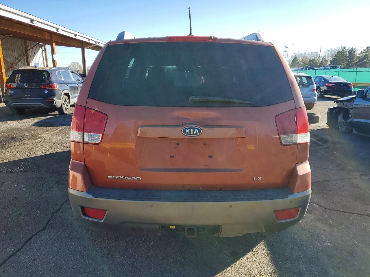 2009 KIA BORREGO LX photo 6