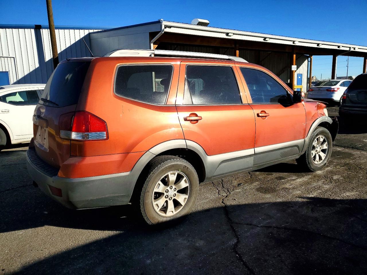 2009 KIA BORREGO LX photo 3
