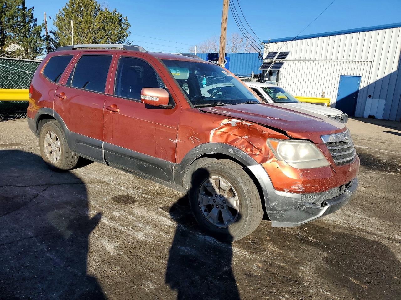 2009 KIA BORREGO LX photo 4