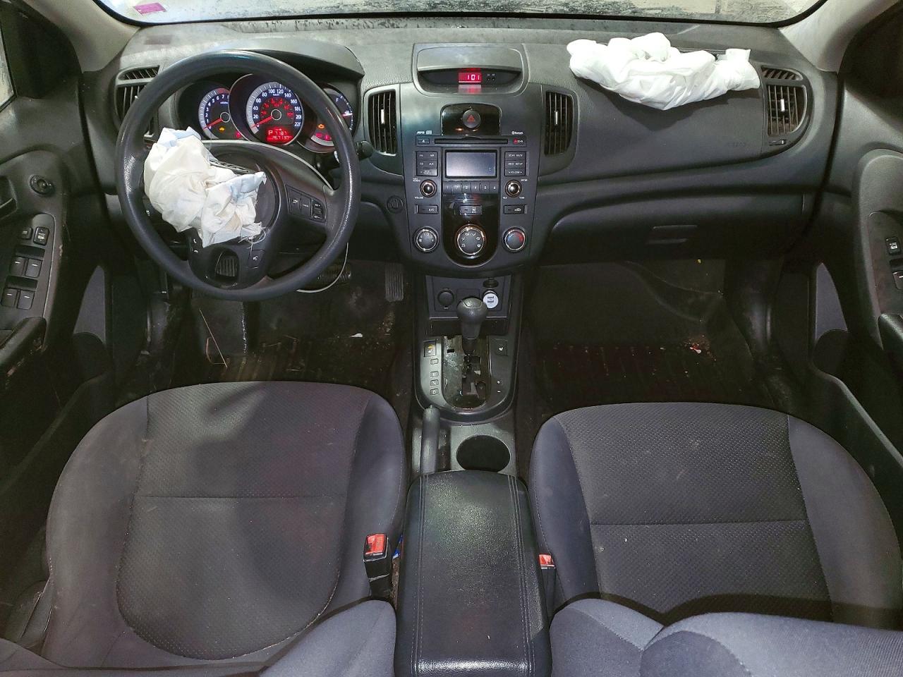 2010 KIA FORTE EX photo 15