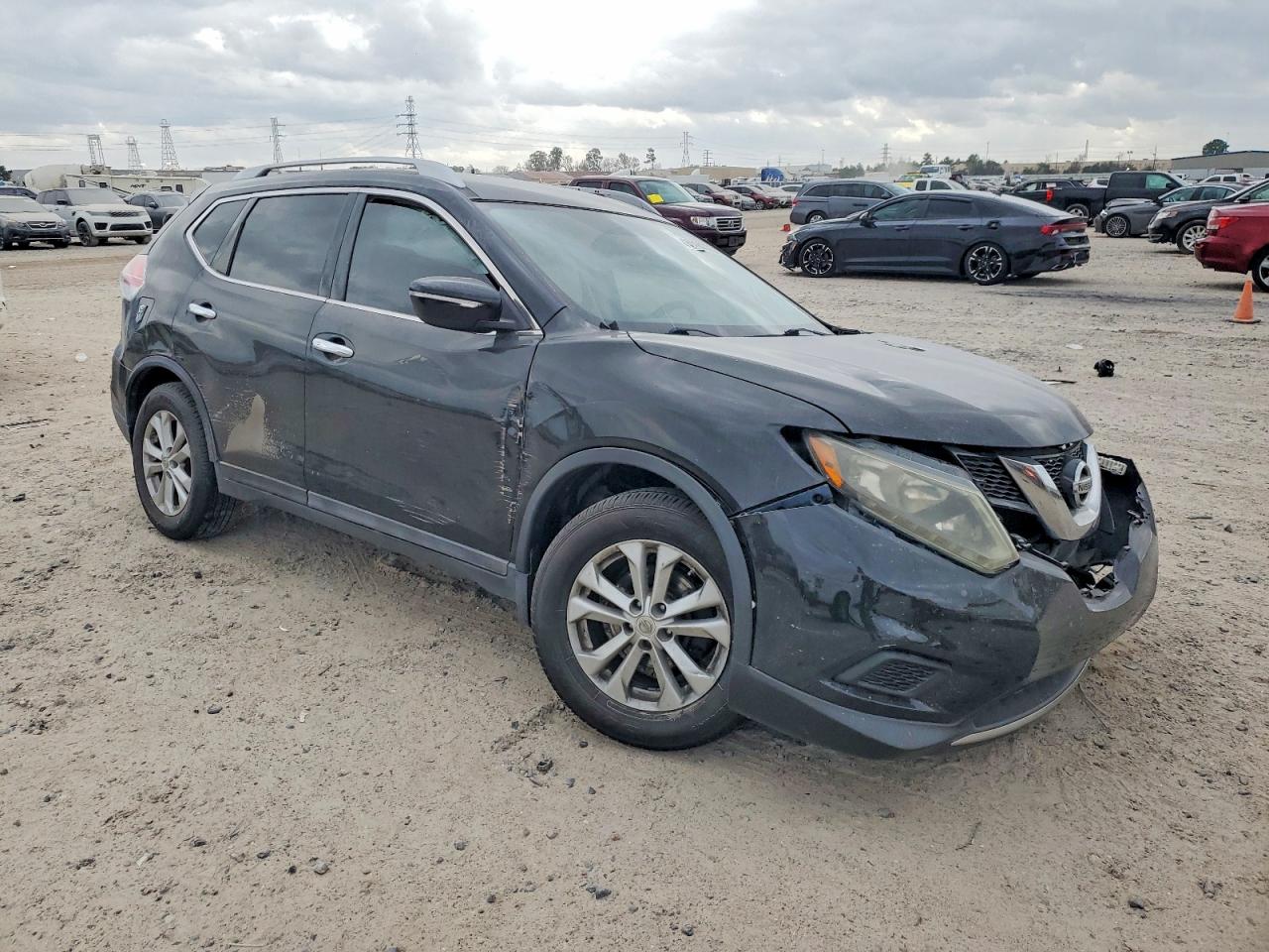 2014 NISSAN ROGUE S photo 4