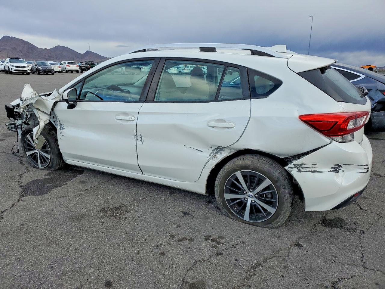 2019 SUBARU IMPREZA PREMIUM photo 2