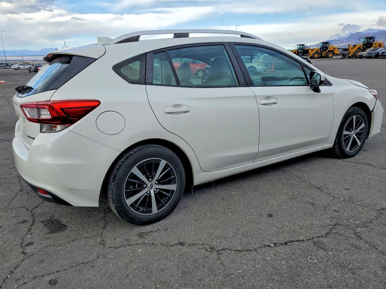 2019 SUBARU IMPREZA PREMIUM photo 3