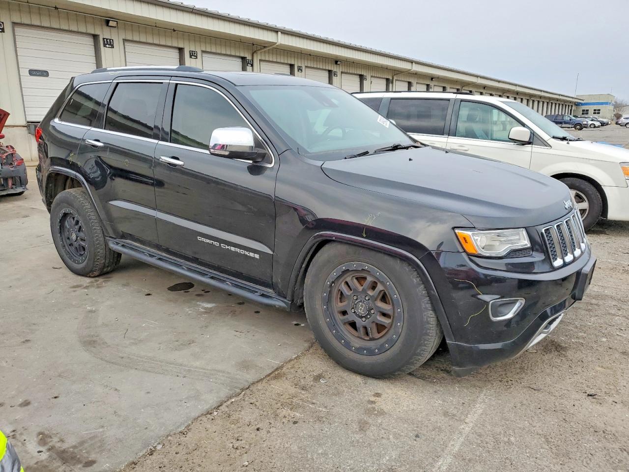 2015 JEEP GRAND CHEROKEE OVERLAND photo 4