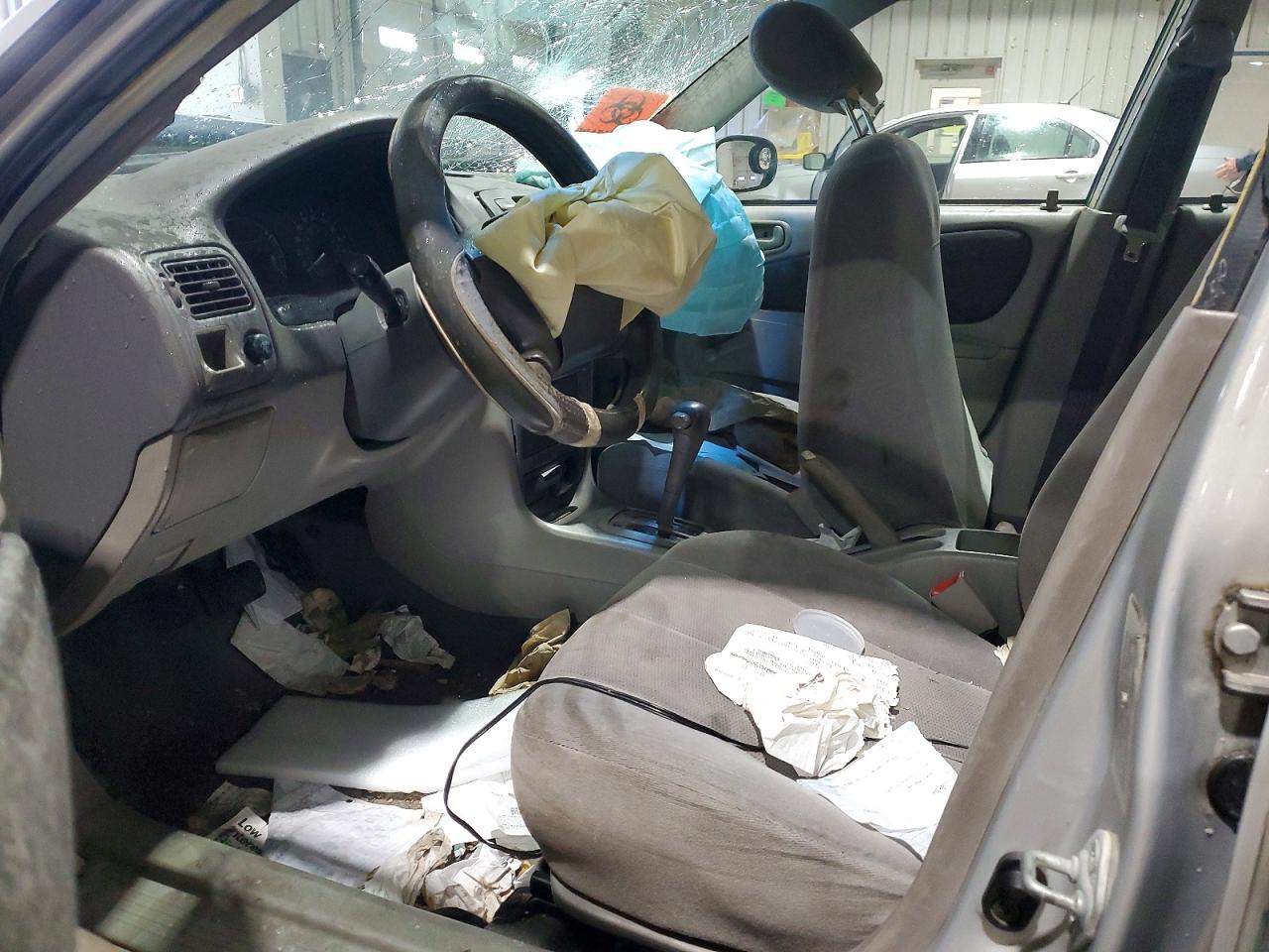 2001 TOYOTA COROLLA CE photo 7