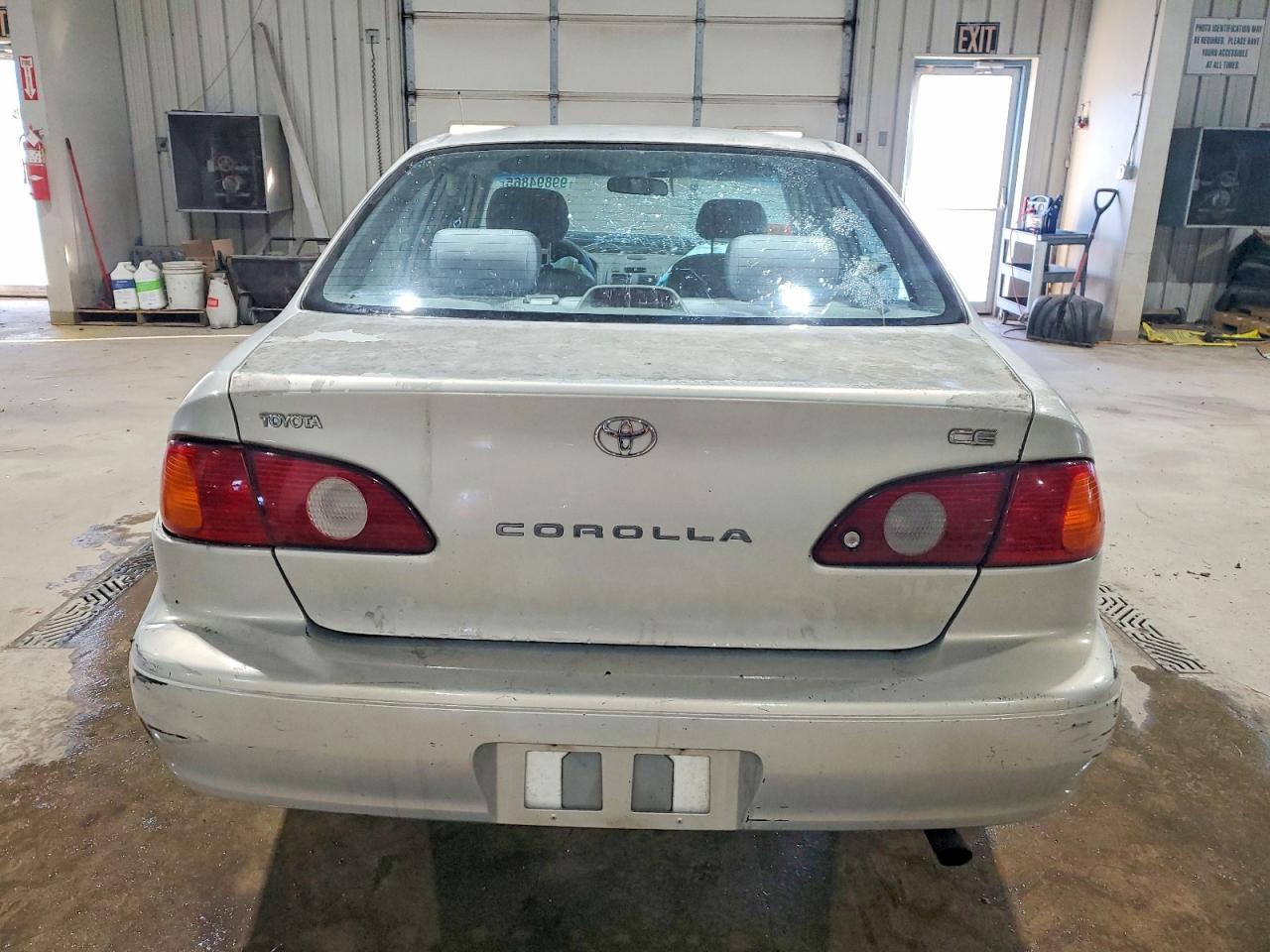 2001 TOYOTA COROLLA CE photo 6