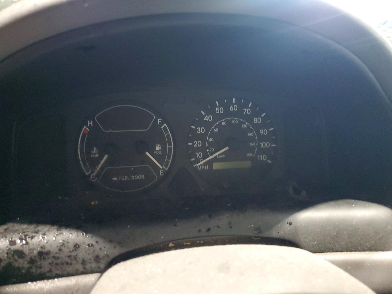2001 TOYOTA COROLLA CE photo 9