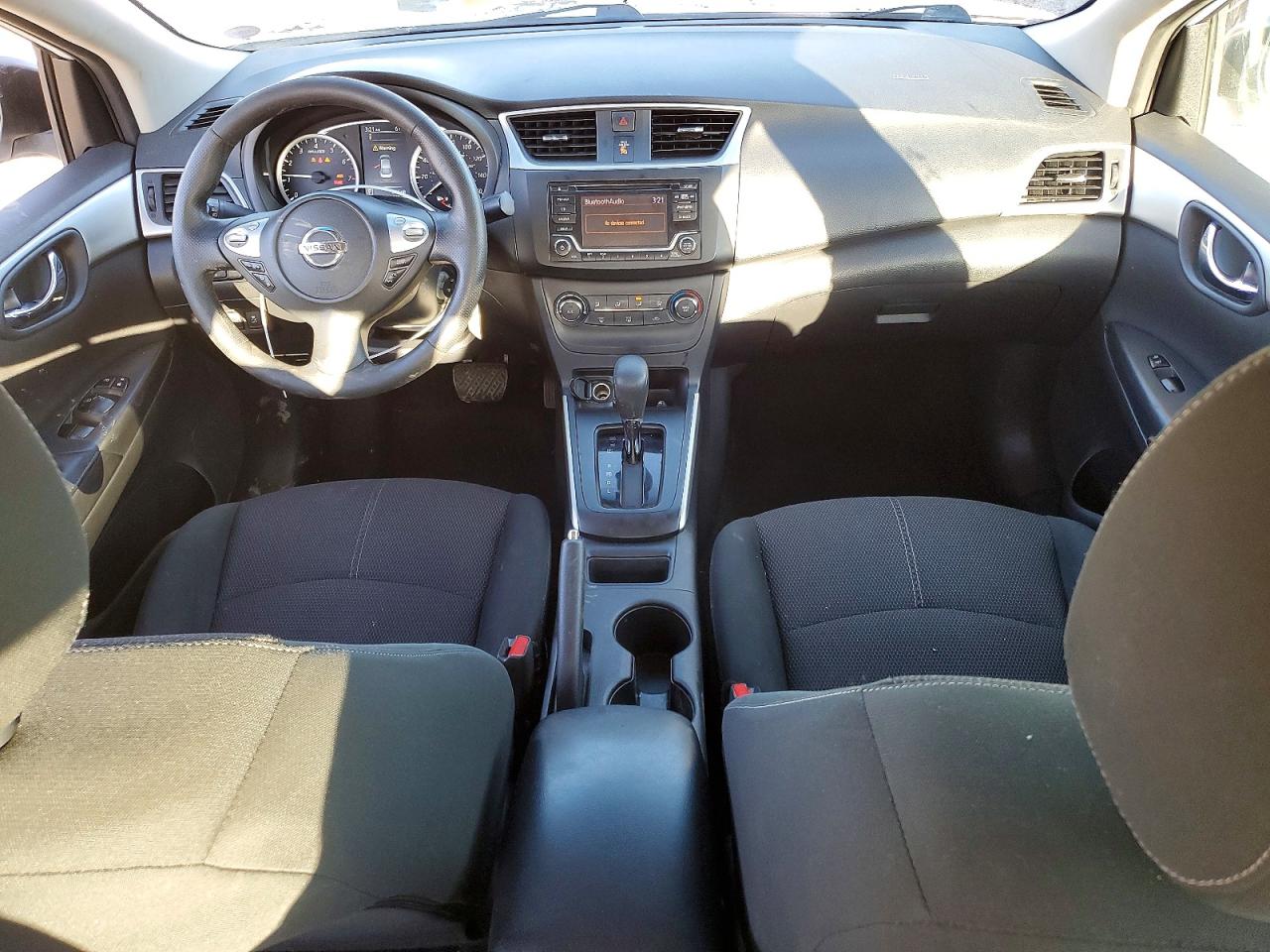 2018 NISSAN SENTRA S photo 8