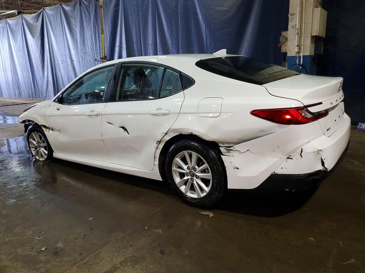 2025 TOYOTA CAMRY XSE photo 2