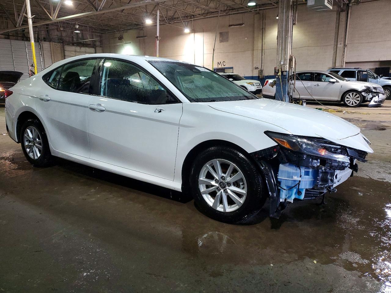 2025 TOYOTA CAMRY XSE photo 4