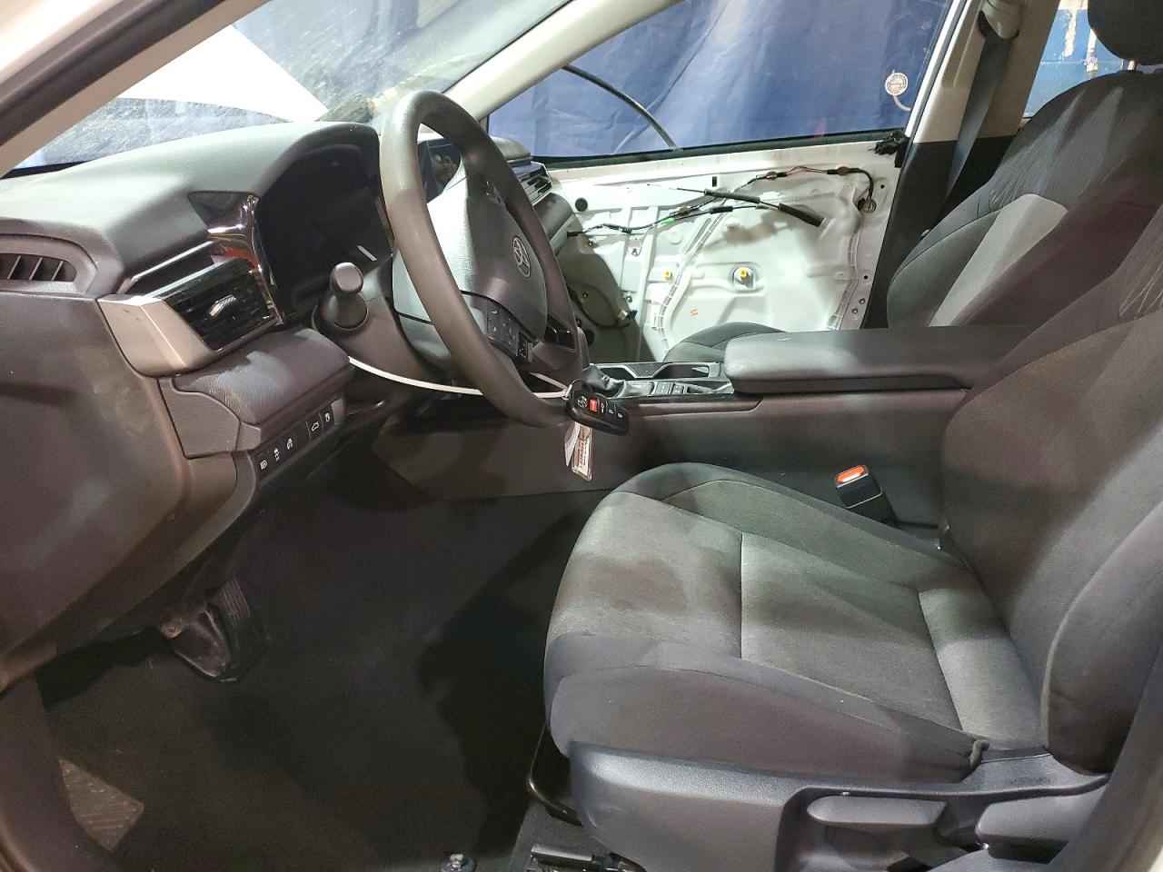 2025 TOYOTA CAMRY XSE photo 7