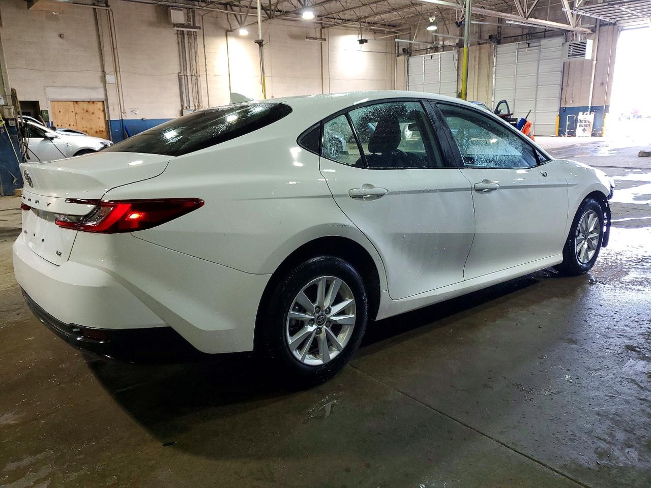 2025 TOYOTA CAMRY XSE photo 3