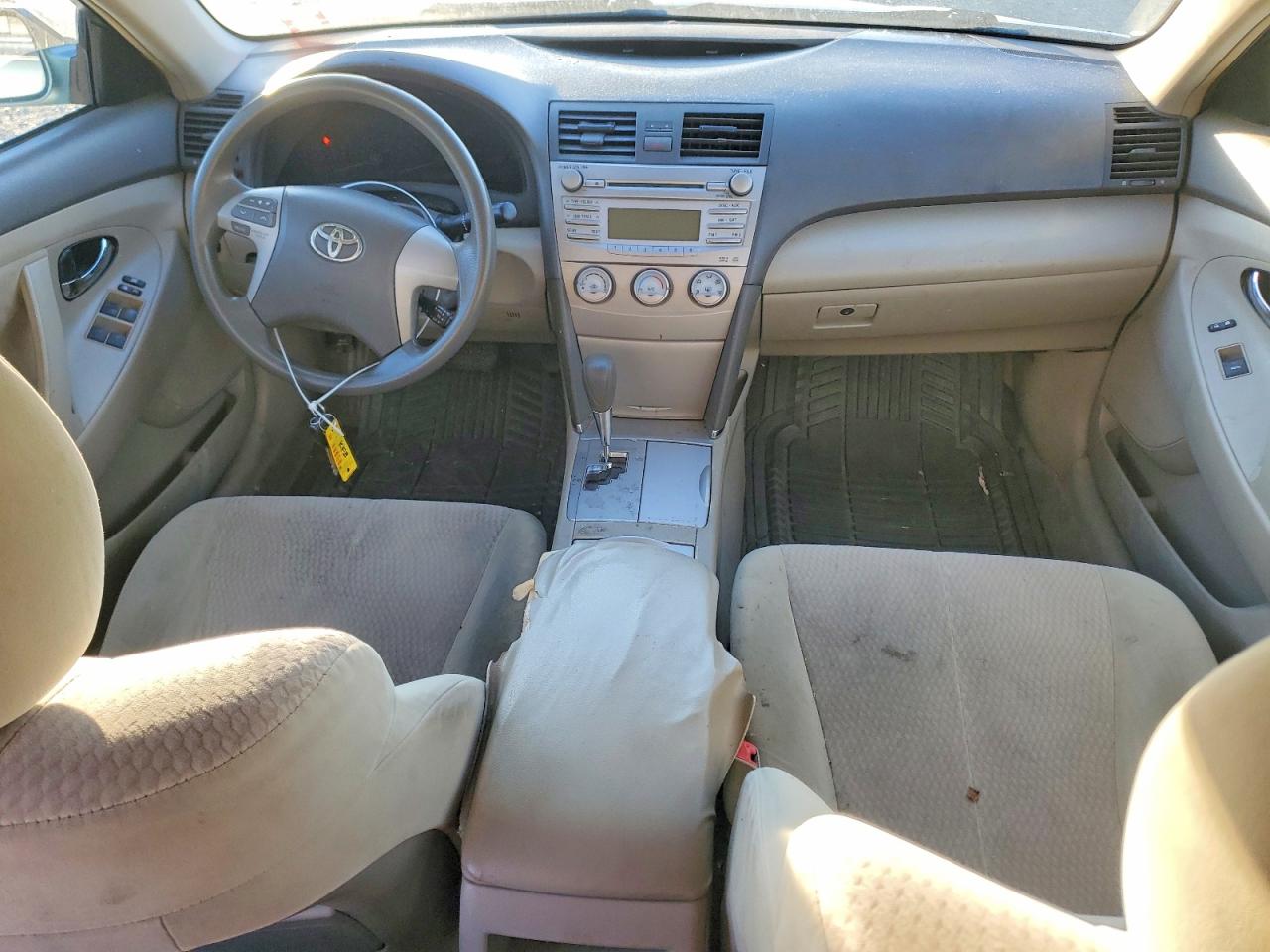 2011 TOYOTA CAMRY BASE photo 8
