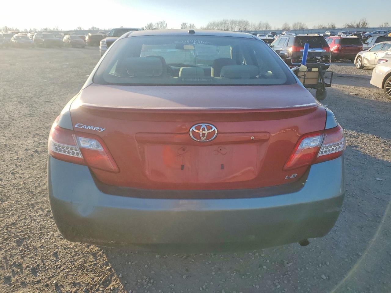 2011 TOYOTA CAMRY BASE photo 6