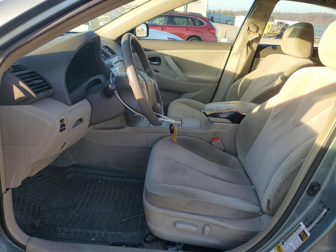 2011 TOYOTA CAMRY BASE photo 7