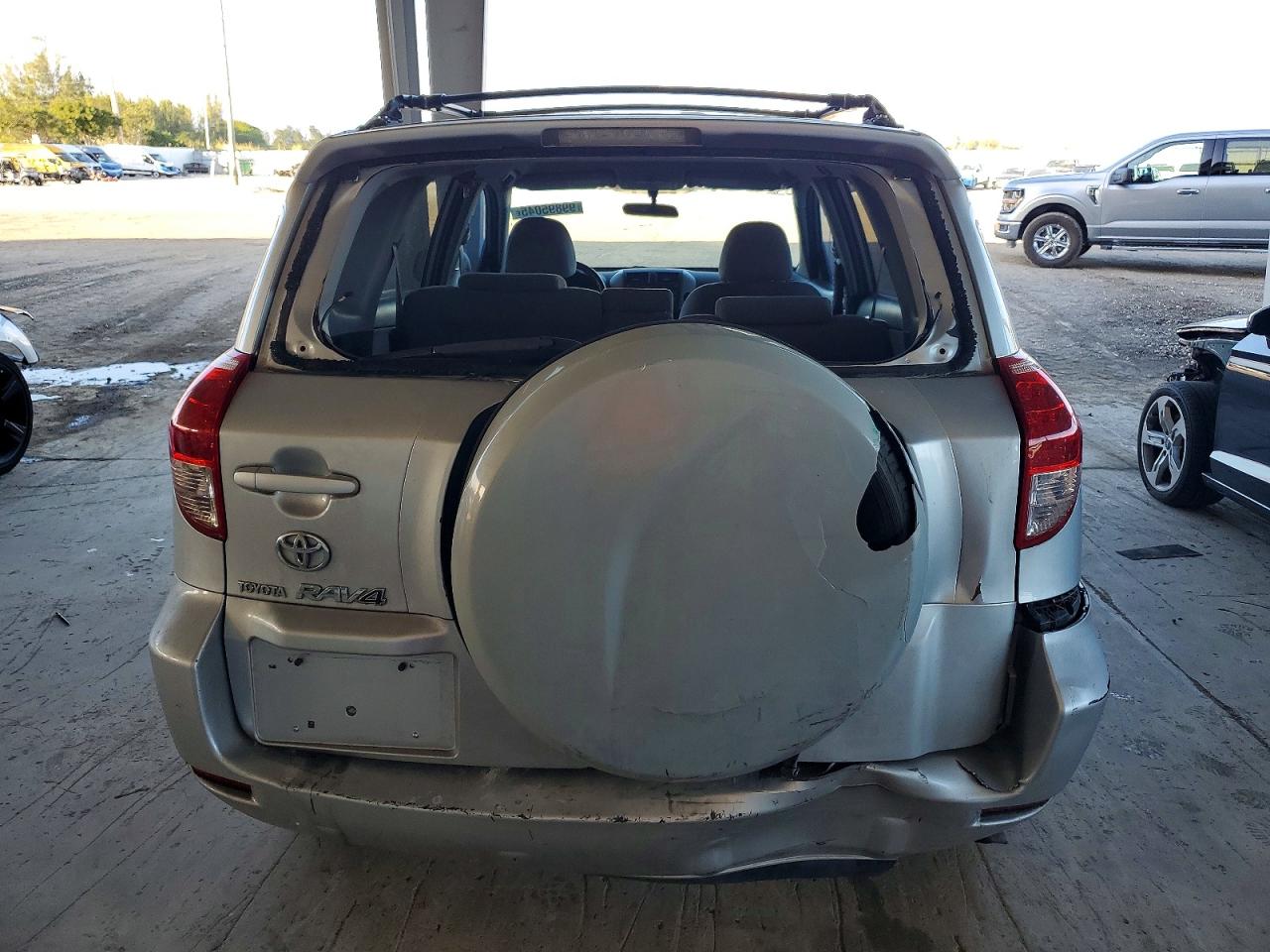 2008 TOYOTA RAV4 photo 6