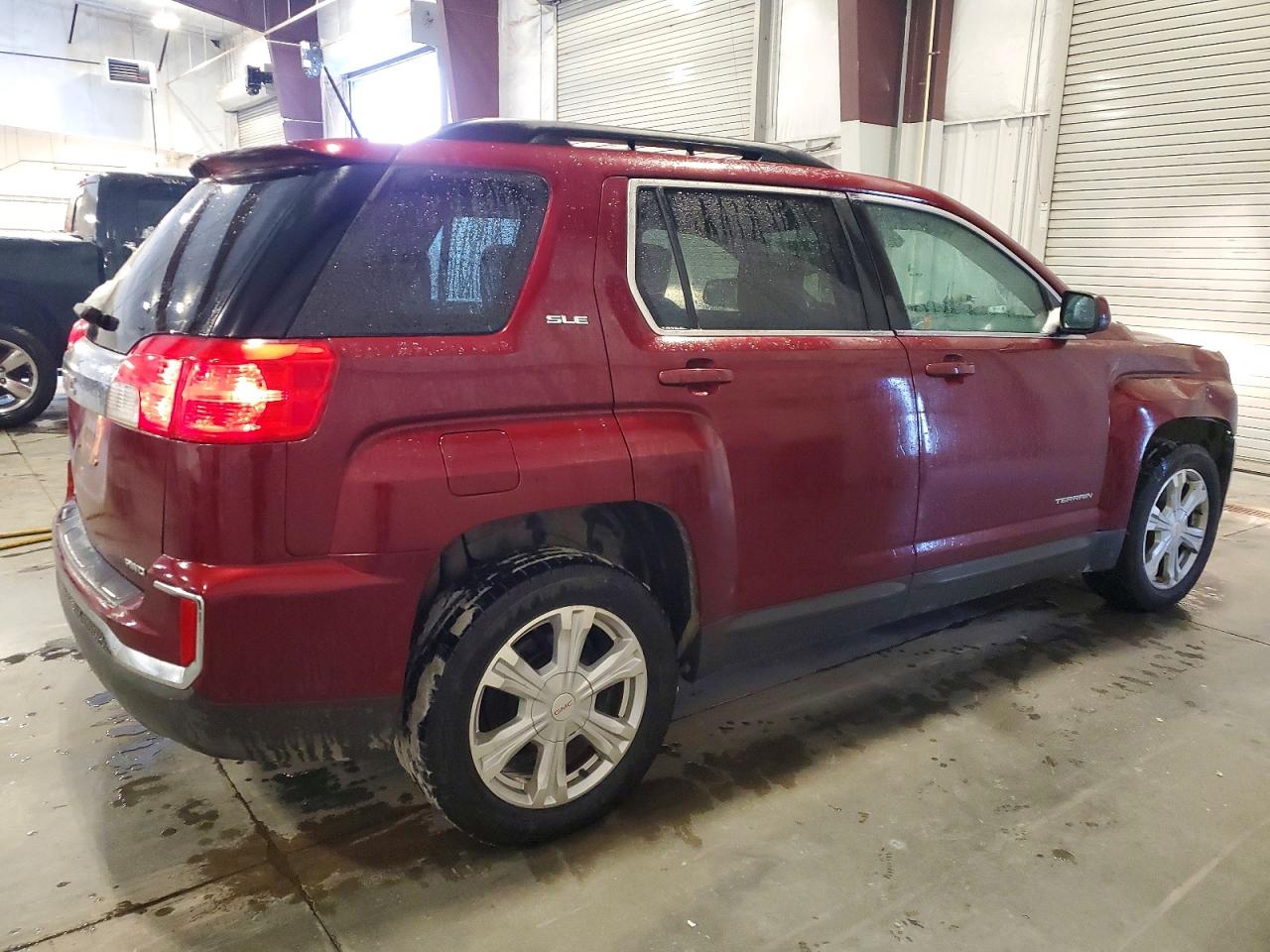 2017 GMC TERRAIN SLE photo 5