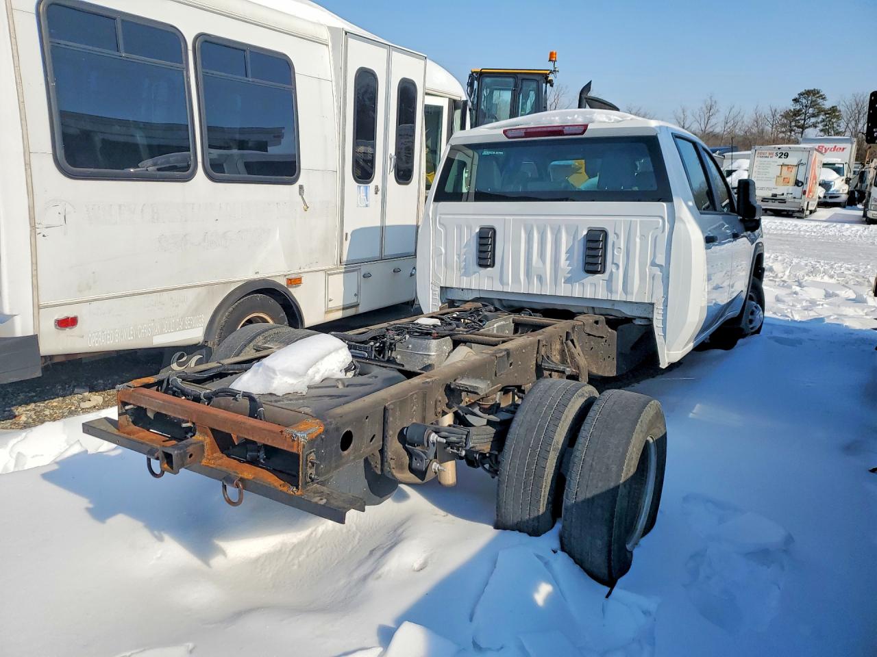 2025 GMC SIERRA HD TRUCK CAB AND CHASSIS photo 5