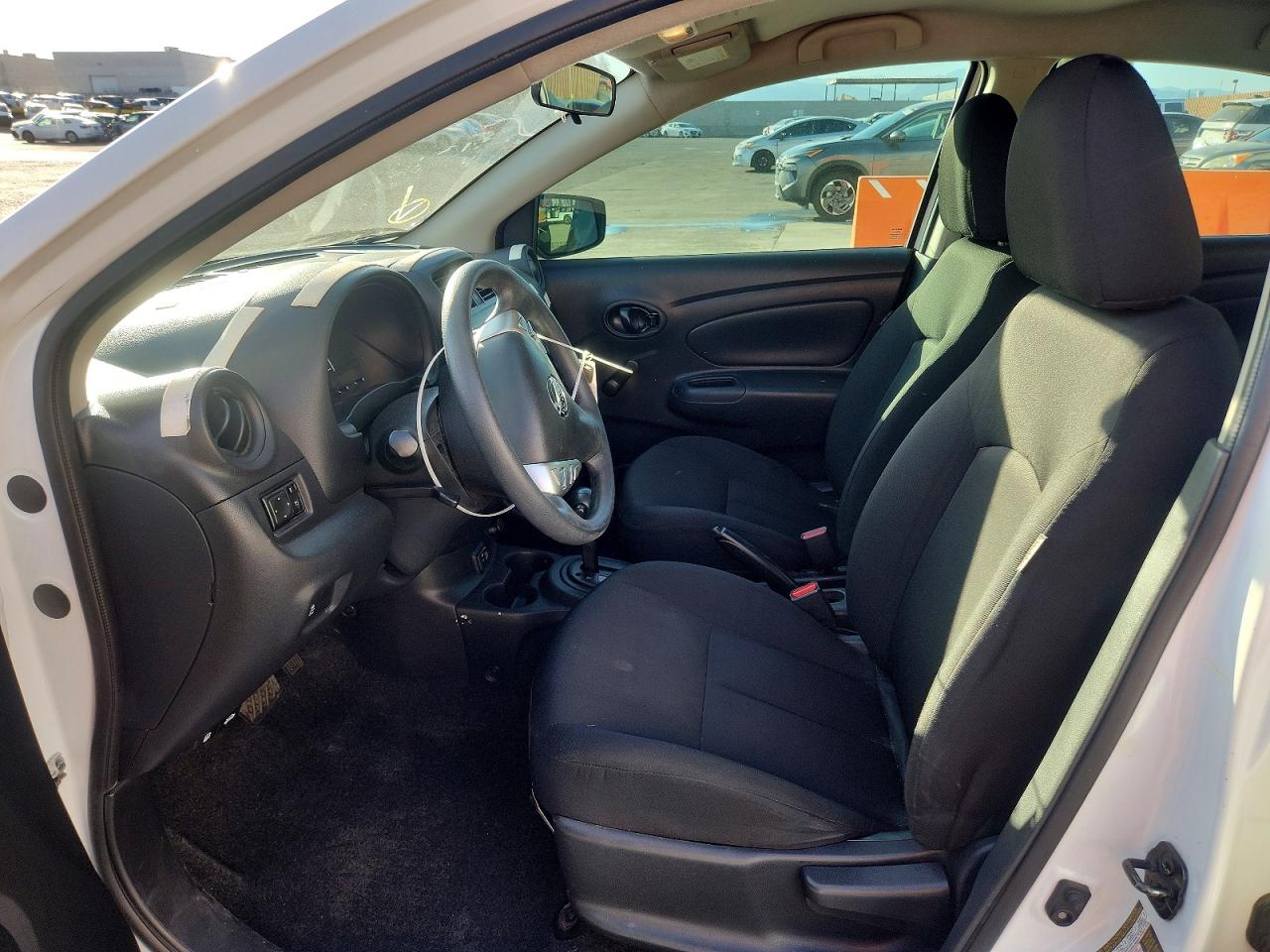 2019 NISSAN VERSA S photo 7
