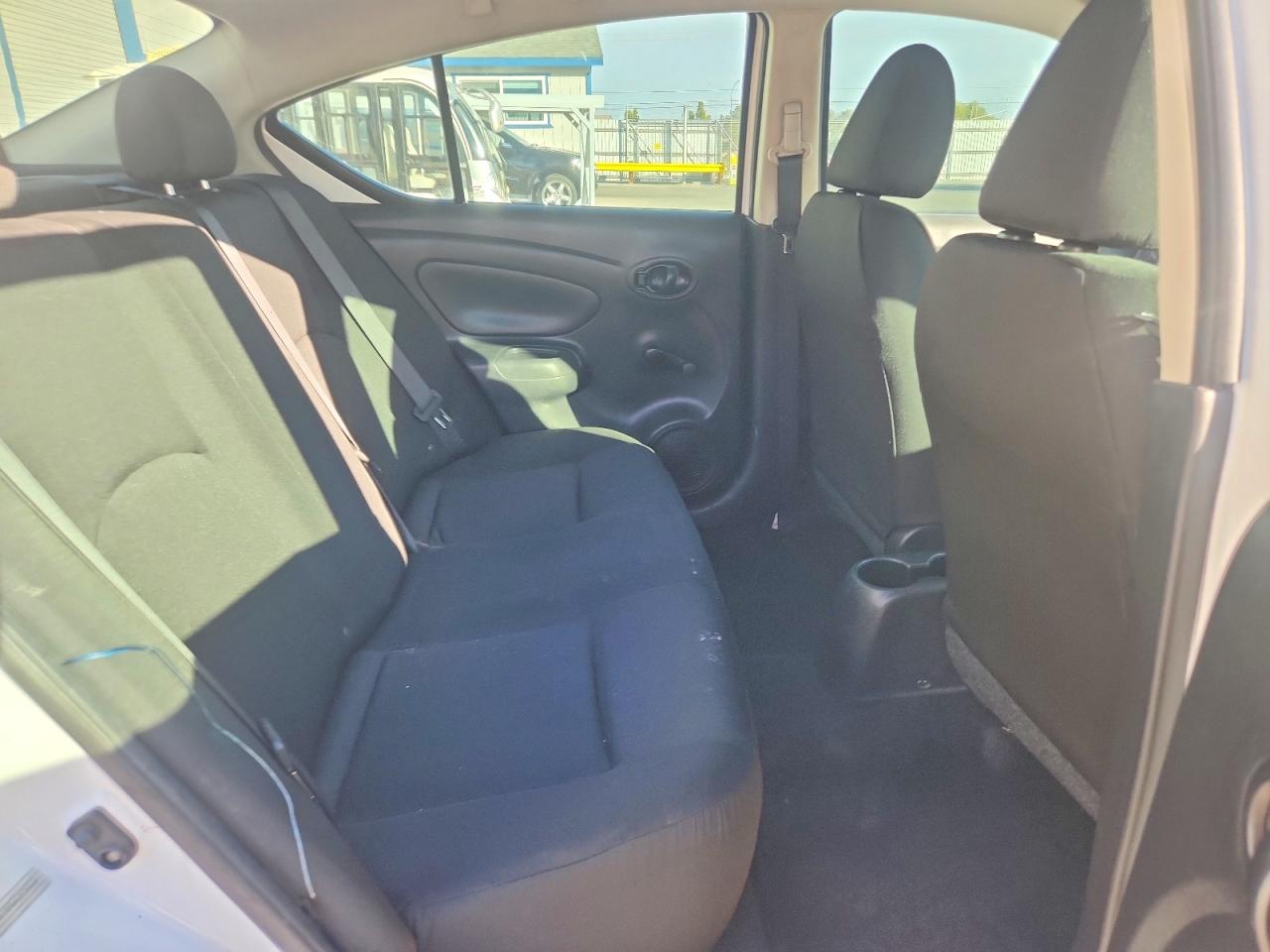 2019 NISSAN VERSA S photo 10