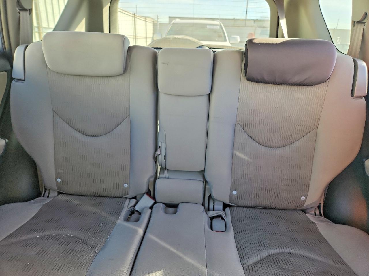 2010 TOYOTA RAV4 photo 10