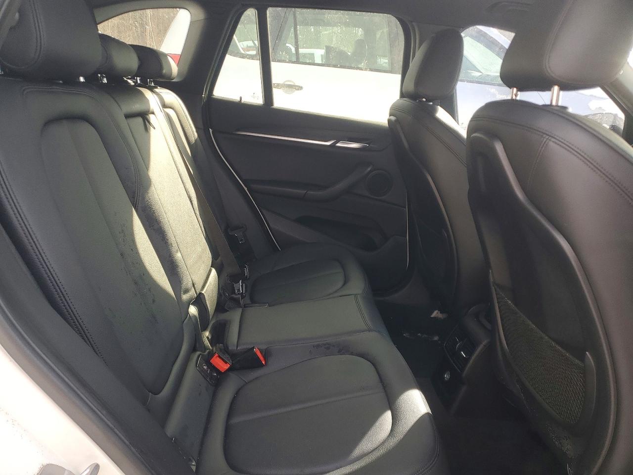 2016 BMW X1 XDRIVE28I photo 10