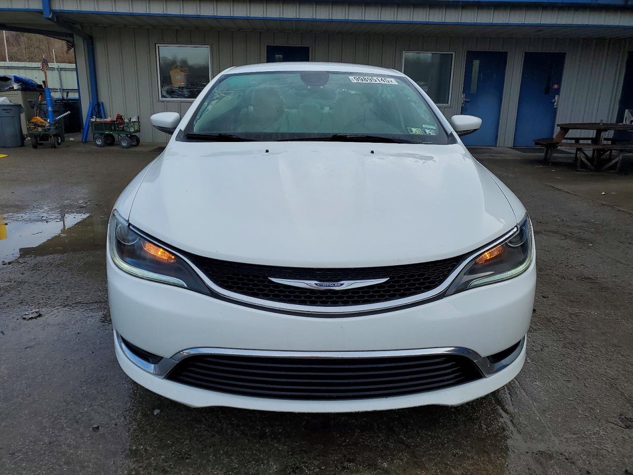 2016 CHRYSLER 200 LIMITED photo 5