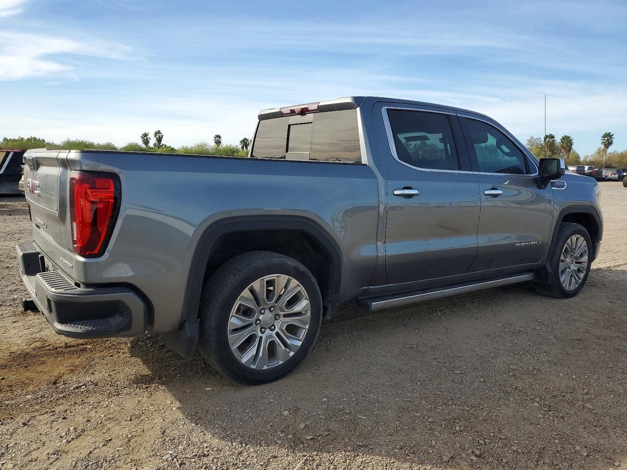 2021 GMC SIERRA K1500 DENALI photo 3