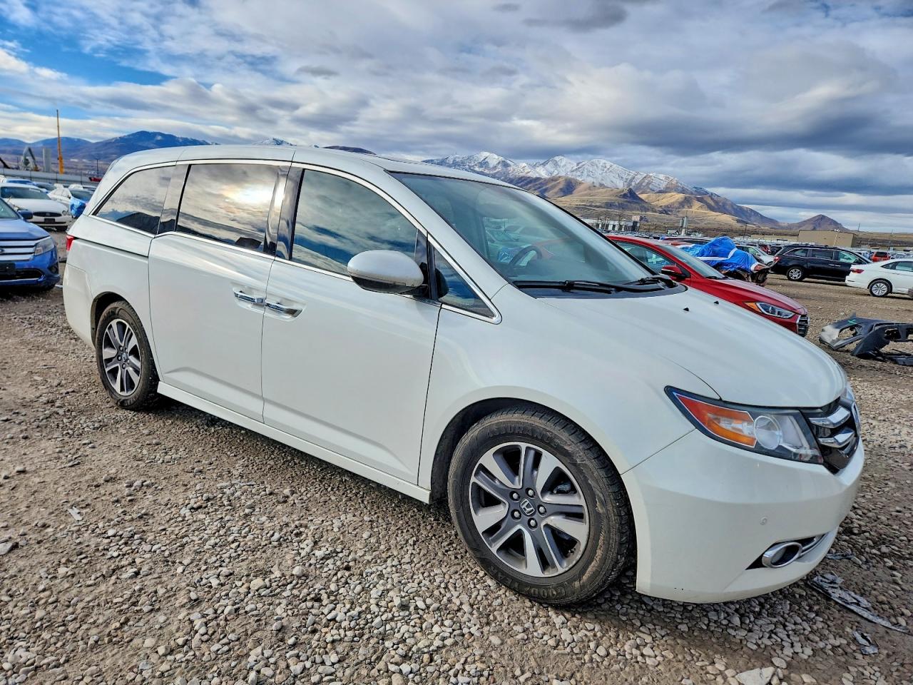 2016 HONDA ODYSSEY TOURING photo 4