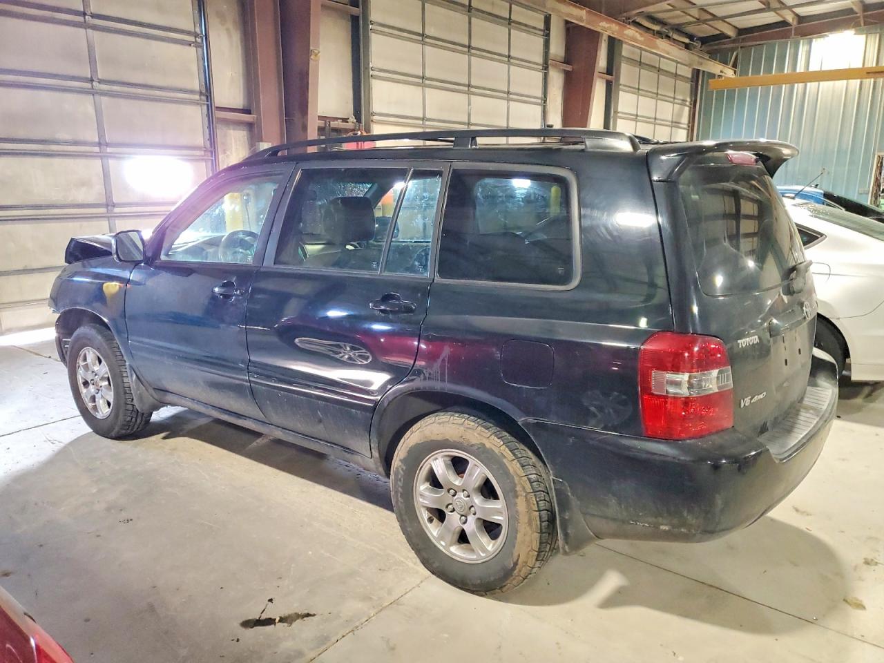 2004 TOYOTA HIGHLANDER photo 4