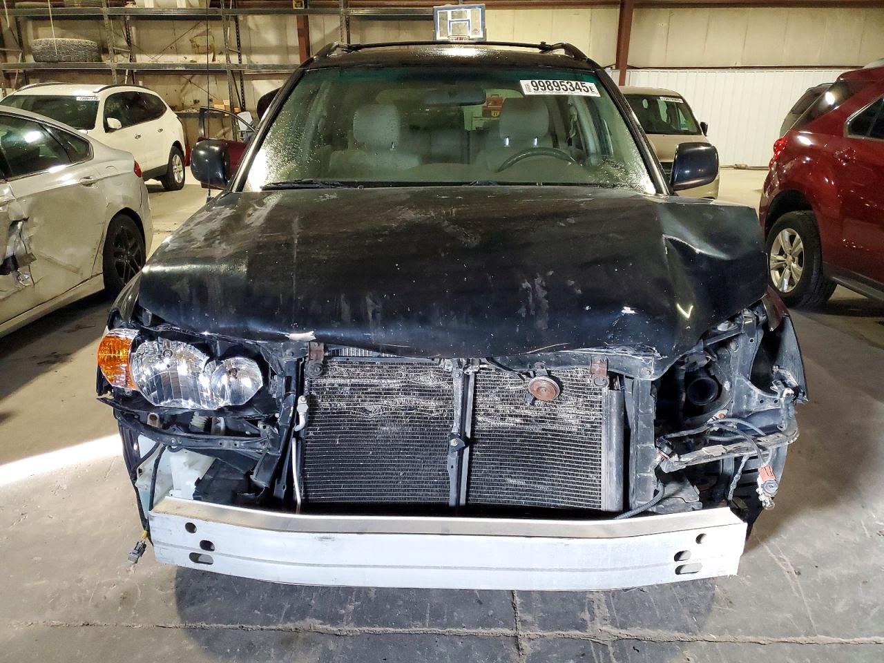 2004 TOYOTA HIGHLANDER photo 13