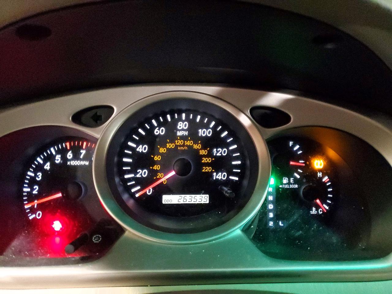 2004 TOYOTA HIGHLANDER photo 25