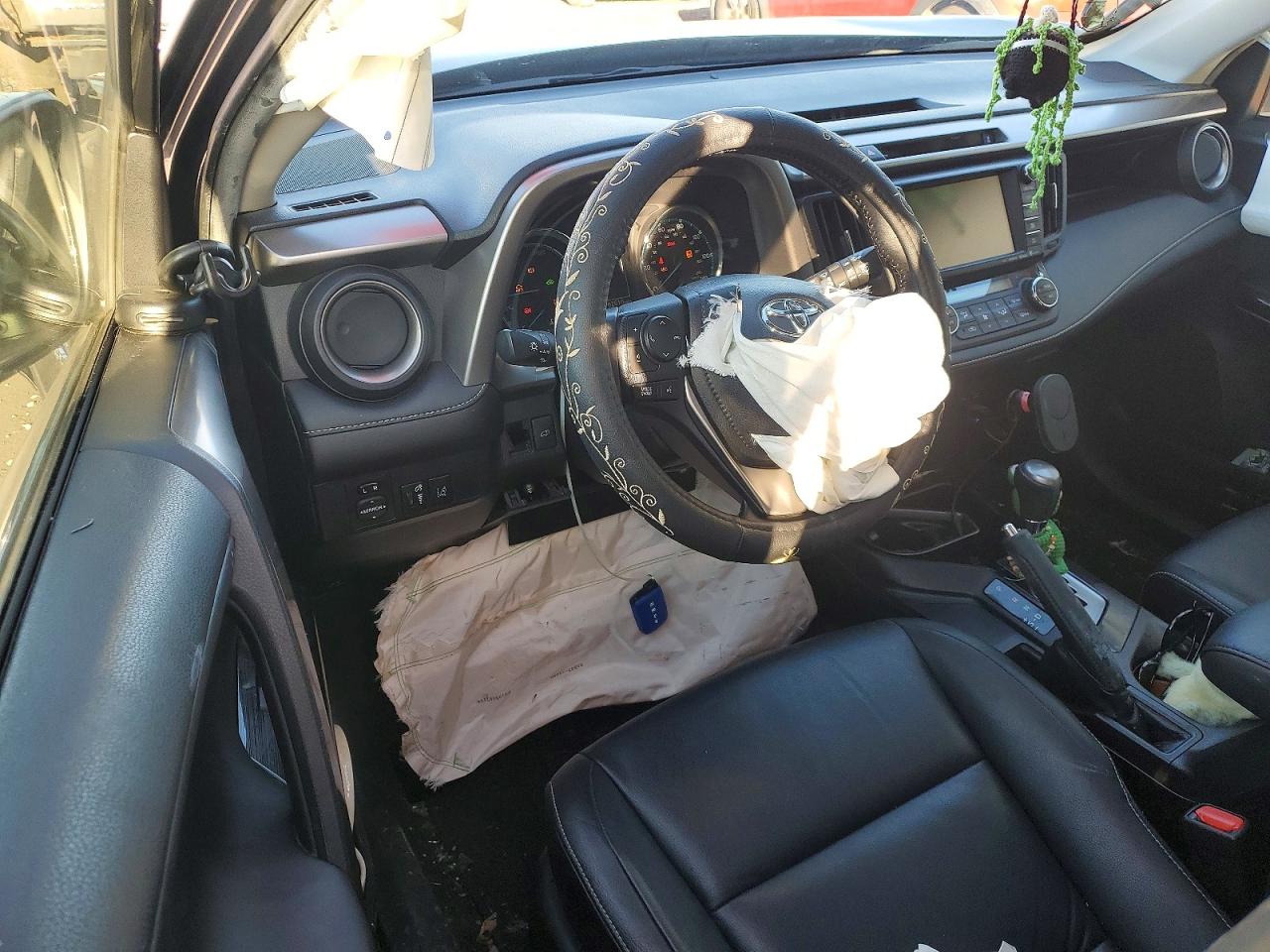 2016 TOYOTA RAV4 HV LIMITED photo 8