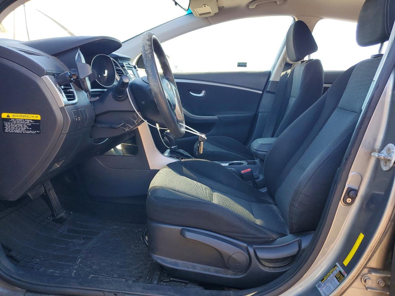 2017 HYUNDAI ELANTRA GT photo 7