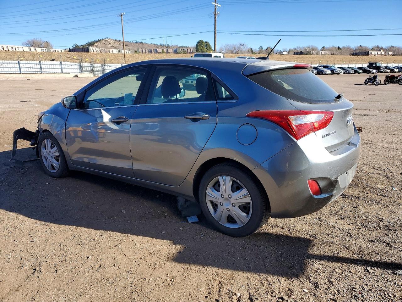 2017 HYUNDAI ELANTRA GT photo 2